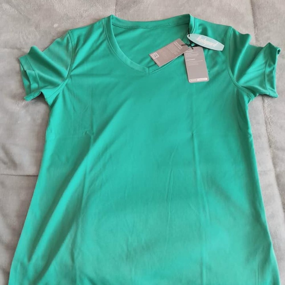 NWT Green TSLA Athletic Tee